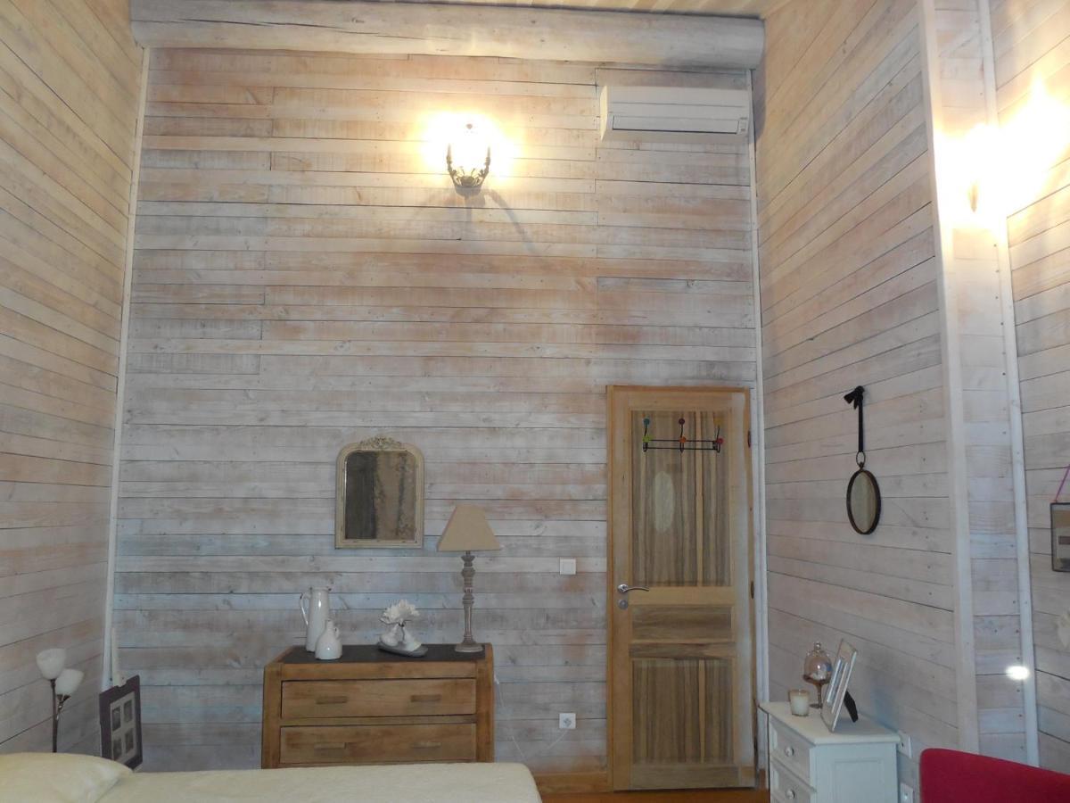 La Maison Bleue LʼIsle-sur-la-Sorgue Exteriér fotografie